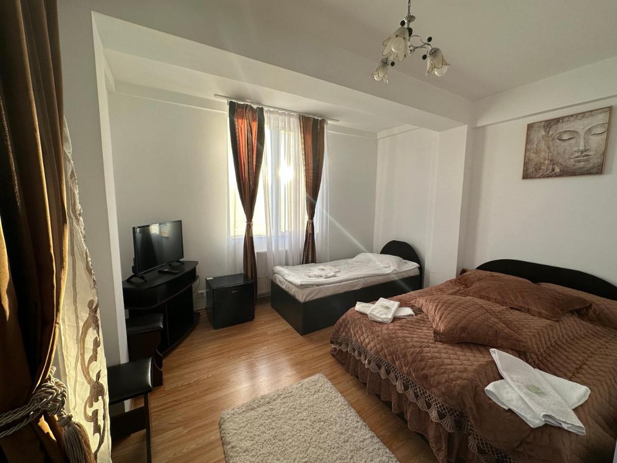 Casa Rustic Cazare Питешти Экстерьер фото