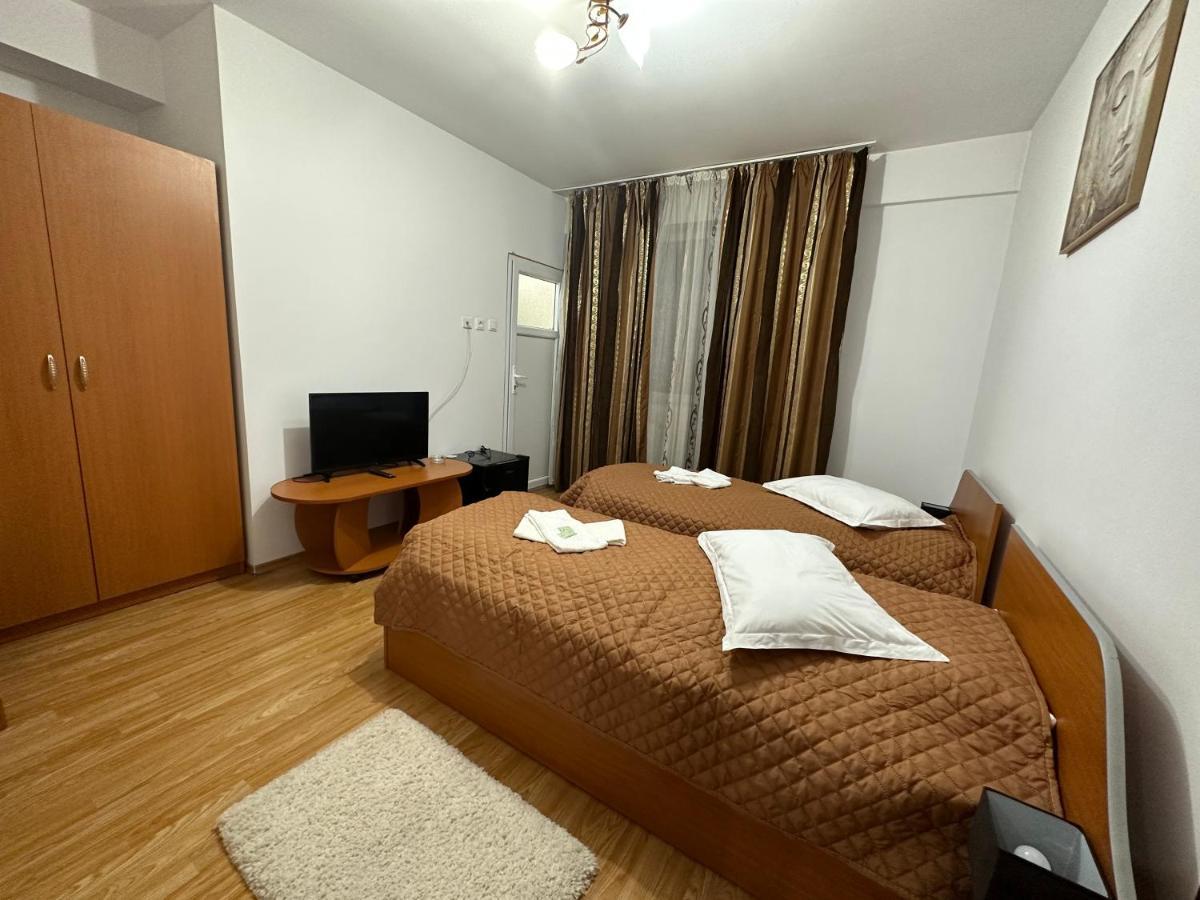 Casa Rustic Cazare Питешти Экстерьер фото