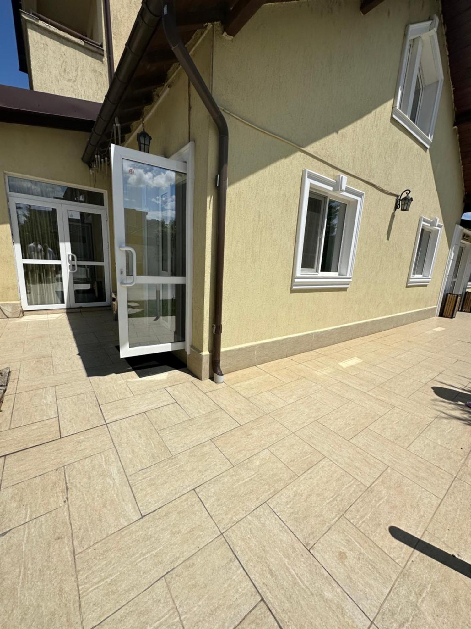 Casa Rustic Cazare Питешти Экстерьер фото