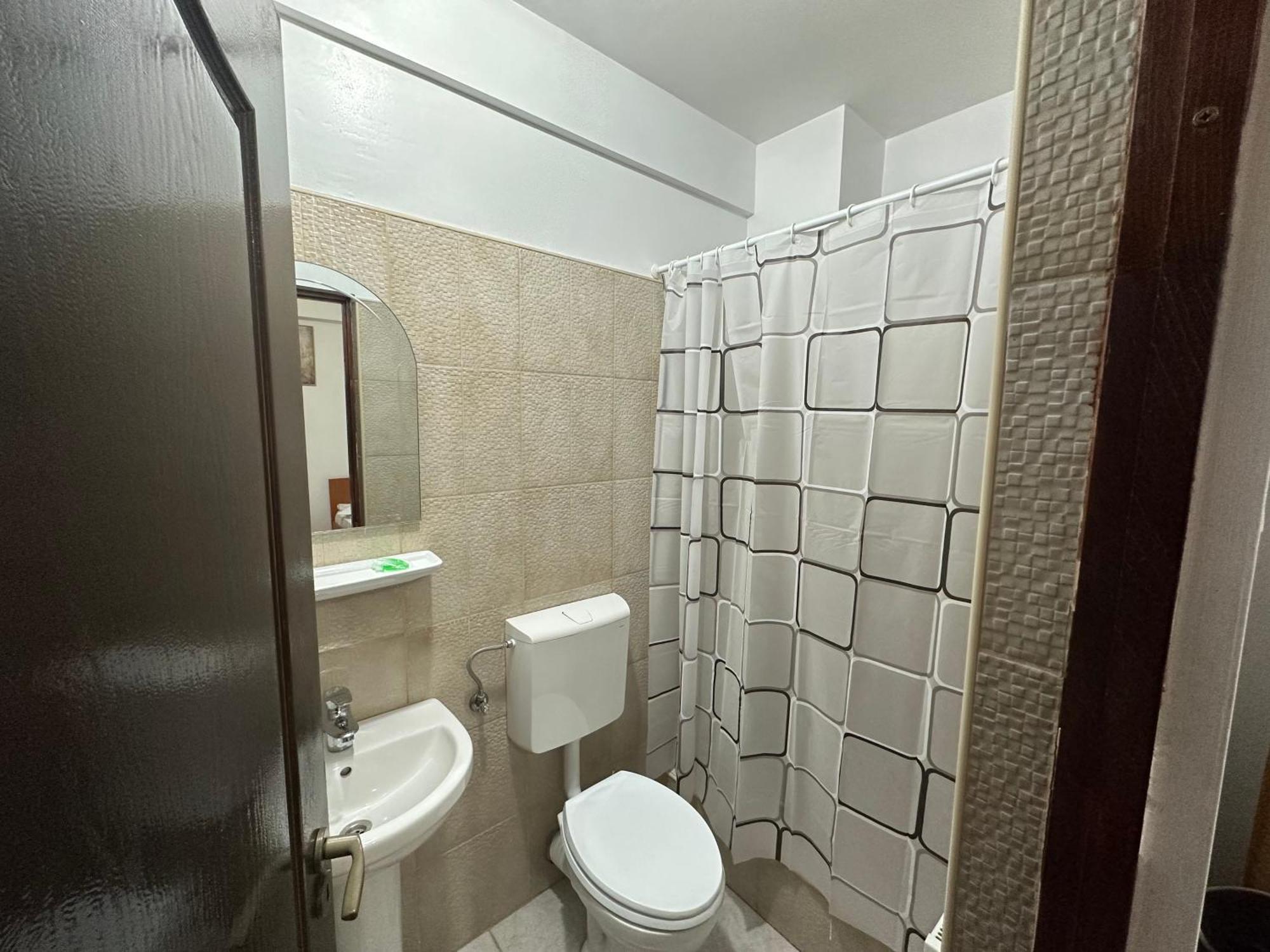 Casa Rustic Cazare Питешти Экстерьер фото