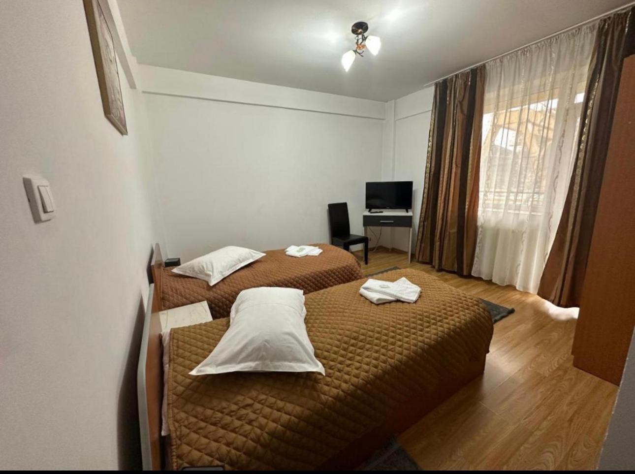 Casa Rustic Cazare Питешти Экстерьер фото